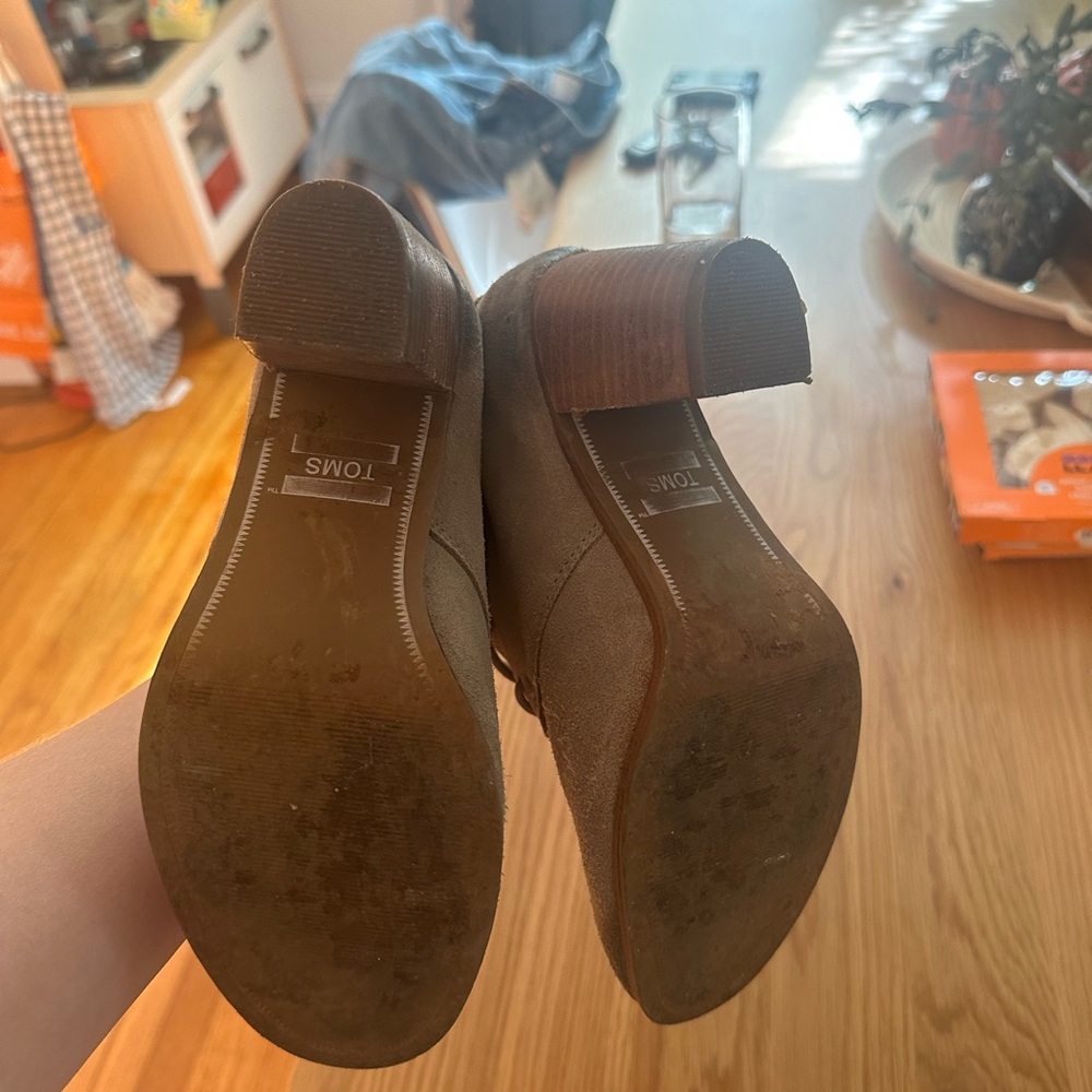 TOMS Lunata heeled lace up booties 6.5 light tan - Picture 4 of 5